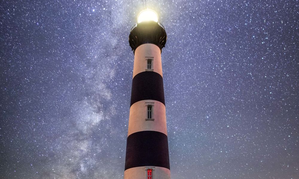 goodinfo-red-lighthouse-near-me